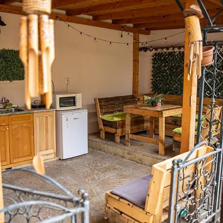 Martina ゲストハウス 3*