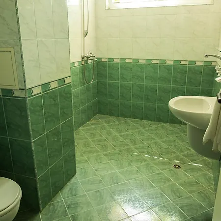 Martina 招待所 3*